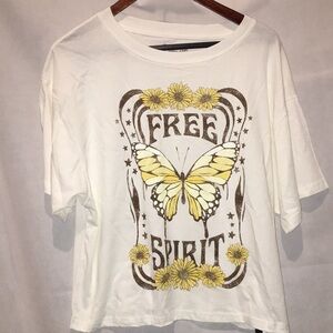 NWT Russ Tee Clothing Free Spirit Graphic Tee | Size S